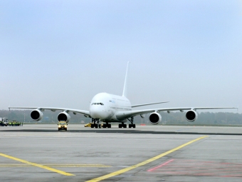 "A380 op Frankfurt Airport ""Steve John"""