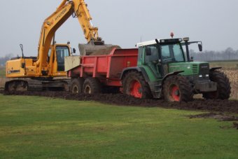 Werkzaamheden voor nieuw clubhuis